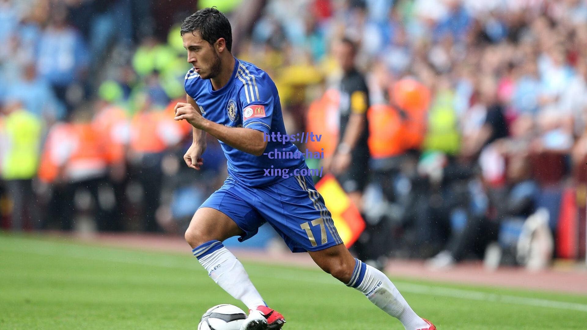 巴黎圣日耳曼官方确认，卢卡斯·埃尔南德斯暂离训练营赴迈阿密，迎接女儿诞生