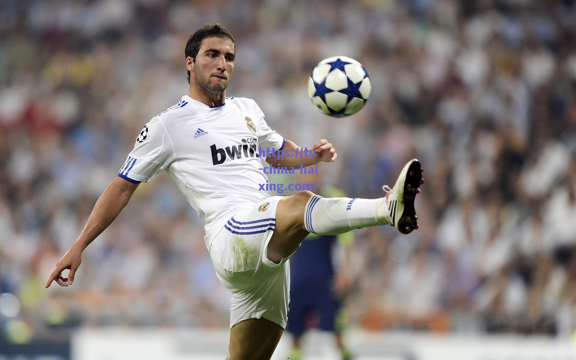 篮球明星肯巴-沃克与歌手玛莉莎佐治亚州举办浪漫婚礼 球场猛将情定音乐才女谱写体坛佳话